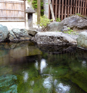 中の湯 露天風呂