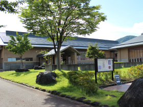 斉藤清美術館